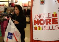 Retailers: Gobble up holiday deals now