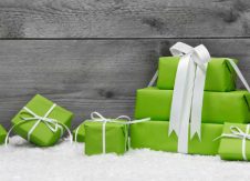 Holiday spending forecasted to hit 3-year high