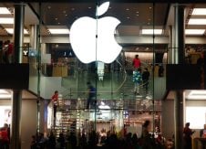Apple disrupts the banking space