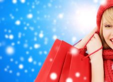 8 tips to avoid overspending this holiday season