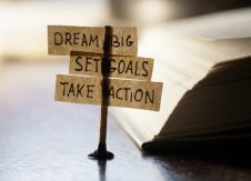 Try this one simple method to achieve your New Year’s goals