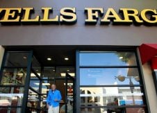 Wells Fargo drops product sales goals for retail bankers