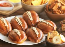 5 quick ways to save on your Super Bowl party