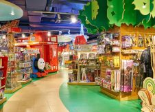 What toy stores can tell banks about AI’s influence on future customer expectations