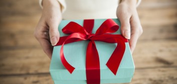 Know the rules on holiday gifts