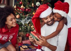 Keep cybercriminals off your members’ naughty lists this holiday season