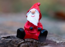 Santa learned to cross-sell (and your frontline can too)