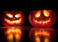 6 relevant costumes that won’t empty your wallet this Halloween