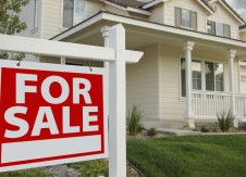 Existing home sales drop in March after February spike