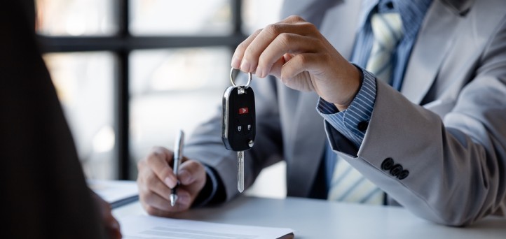 What credit score is needed to buy a car?