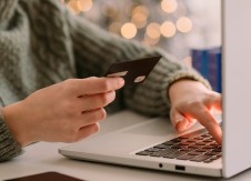 Payment trends during the 2022 holiday season