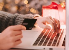 How to prepare for seasonal changes in holiday spending with prepaid cards