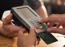 Instant payments: Market survey (infographic)