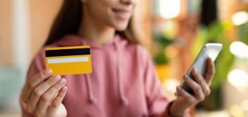 Credit unions gain market share in credit card issuing