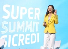 WOCCU’s McCarter LaBorde delivers opening keynote address at Super Summit Sicredi