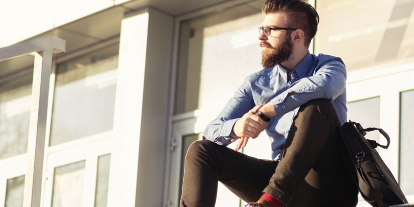 20150401190918-millennials-hipster-dressed-looks-stairs-sitting-entrepreneur-fashion