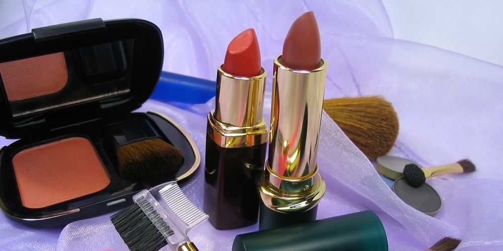 Cosmetic Products And Brushes