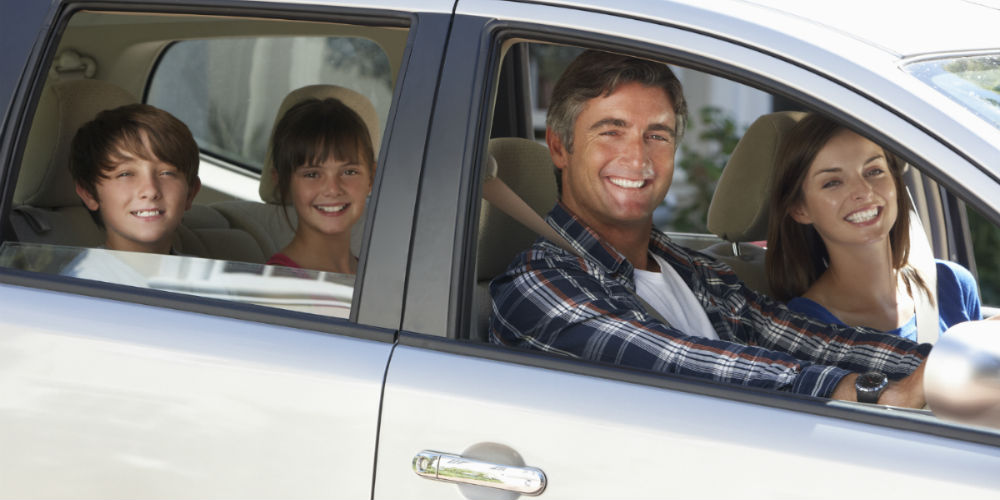 bigstock-family-transport-safety-roa-102517673|bigstock-Family-Setting-Off-On-Car-Jour-91623674