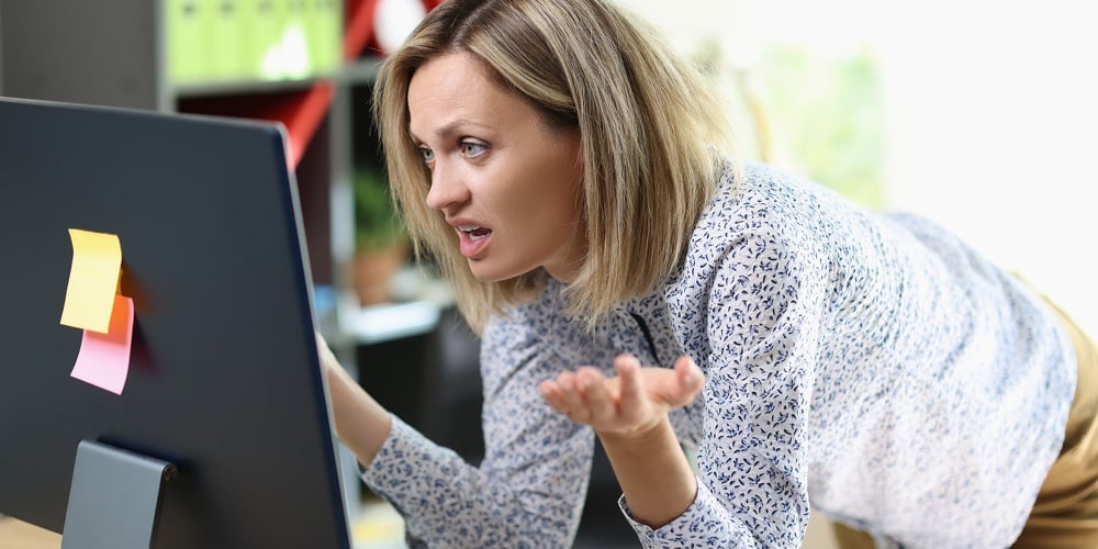 1|westerra|customer journey|Picture1|Picture1|Picture1|Picture1|Picture1|Picture1|Picture1|Picture1|Picture1|Picture1|Picture1|Picture1|Picture1|Frustrated Business Woman Looking At Computer Screen In Her Office. Unhappy Female Manager Shows Ups