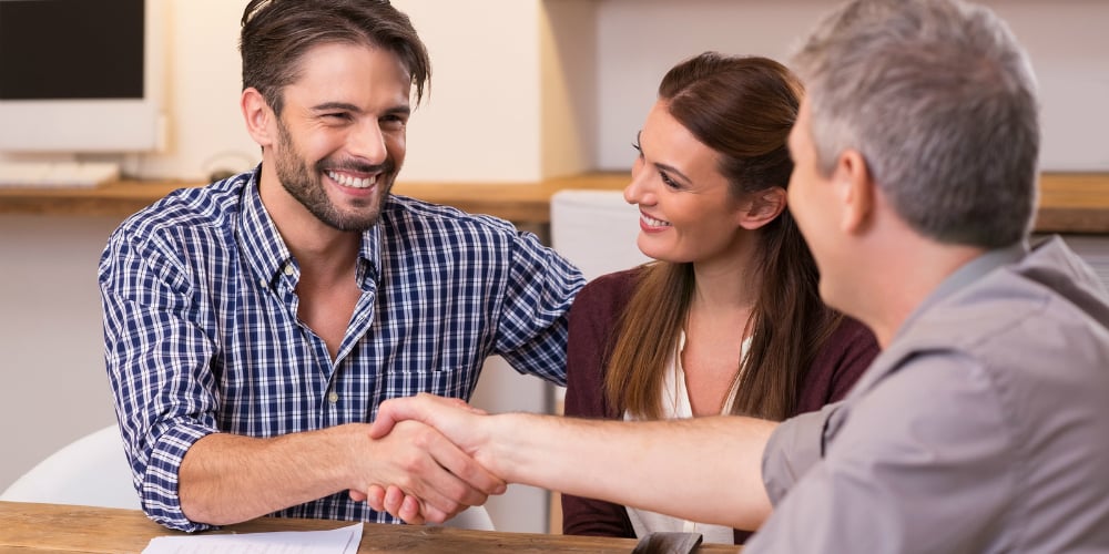 bigstock-Handshake-of-a-mature-manager-128681312