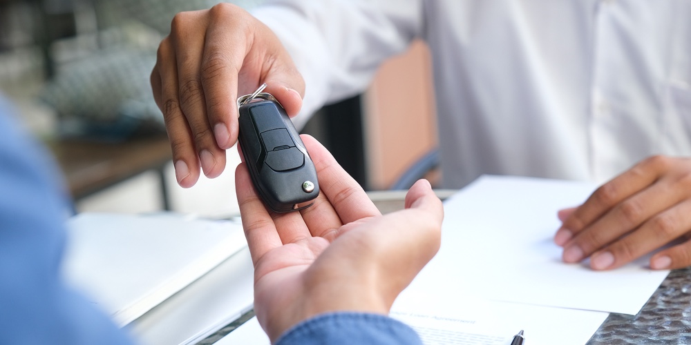 New Carowners Are Taking Keys From Male Salespeople.