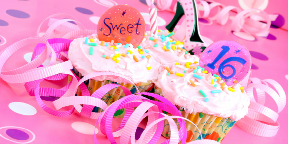 bigstock-Pink-Sweet-Sixteen-Party-Cupca-5175727
