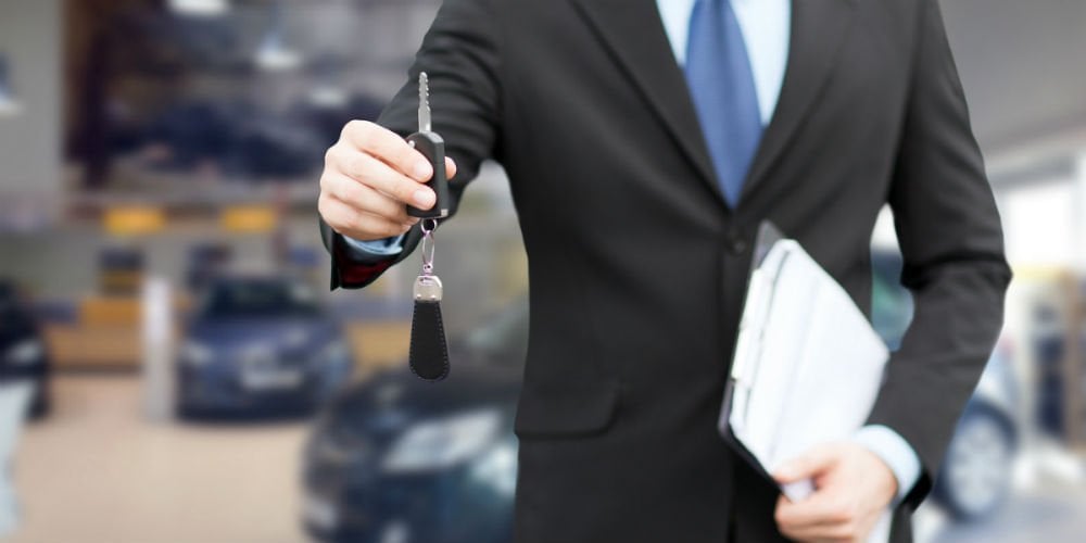 bigstock-auto-business-car-sale-gestu-81471536