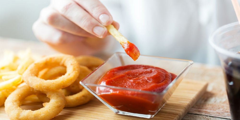 bigstock-MOSCOW-RUSSIA-JULY——96146366|ketchup|bigstock-fast-food-people-and-unhealth-96413081