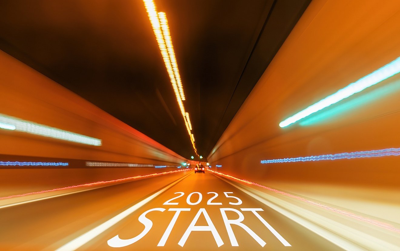 Text Start 2025 On The Road In The Tunnel With Blurred Light. Plans, Goals And Motivation For The Ne